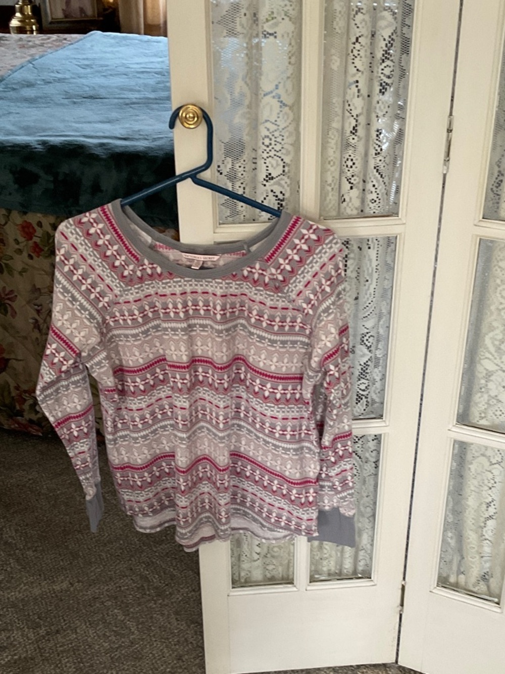Vintage Victoria's Secret Grey and Pink Knit Cotton Sleep Top Size - XL